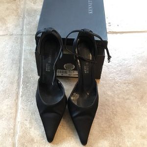 Kenneth Cole Black Satin Heels